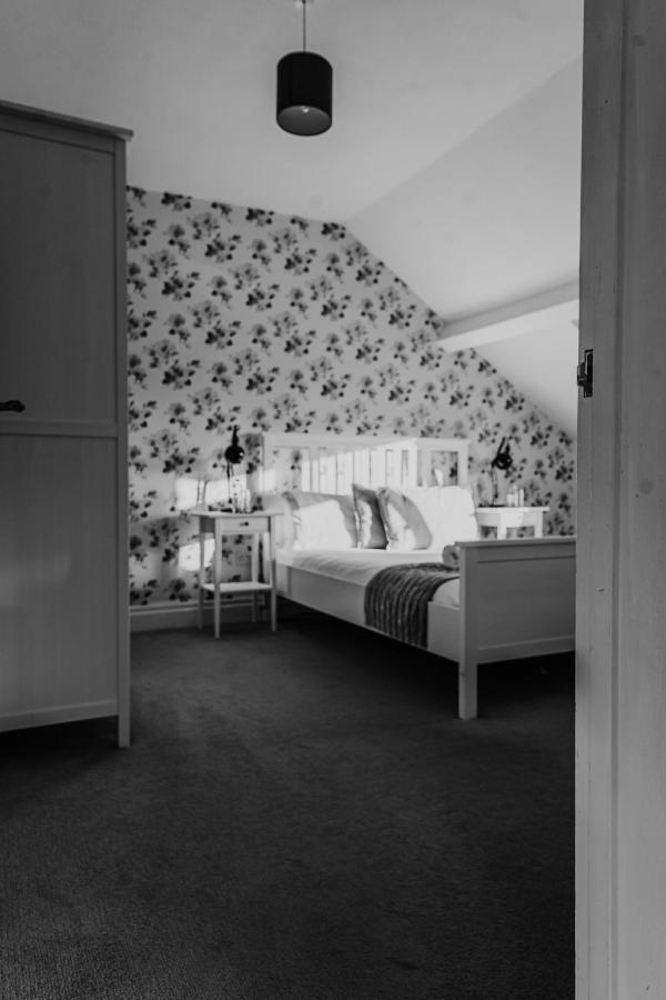 Three Wells B&B 랜드린도드웰스 외부 사진